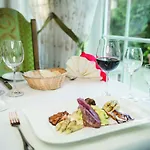Hotel & Restaurant Zum Vater Rhein Monheim am Rhein