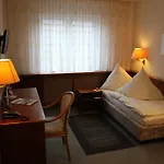 Hotel & Restaurant Zum Vater Rhein Hotel Monheim am Rhein