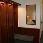 Hotel & Restaurant Zum Vater Rhein 3*