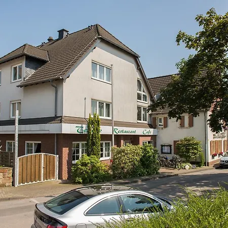 & Restaurant Zum Vater Rhein 3* Monheim am Rhein