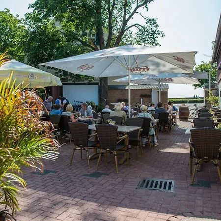 Hotel & Restaurant Zum Vater Rhein 3*