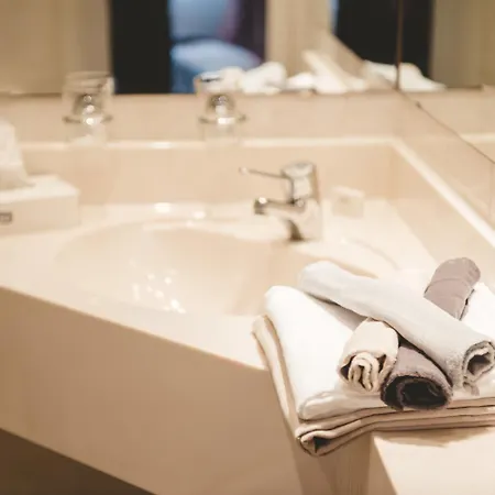 Hotel Hotel&restaurant Zum Vater Rhein 3*