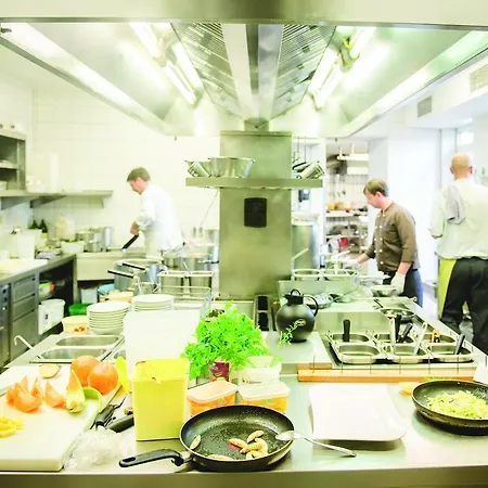 & Restaurant Zum Vater Rhein Hotell