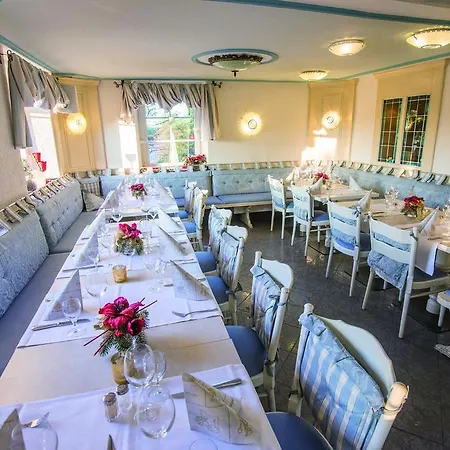& Restaurant Zum Vater Rhein 3* Monheim am Rhein