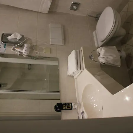 & Restaurant Zum Vater Rhein 3* Monheim am Rhein