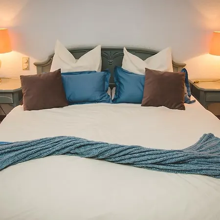 Hotell & Restaurant Zum Vater Rhein 3*