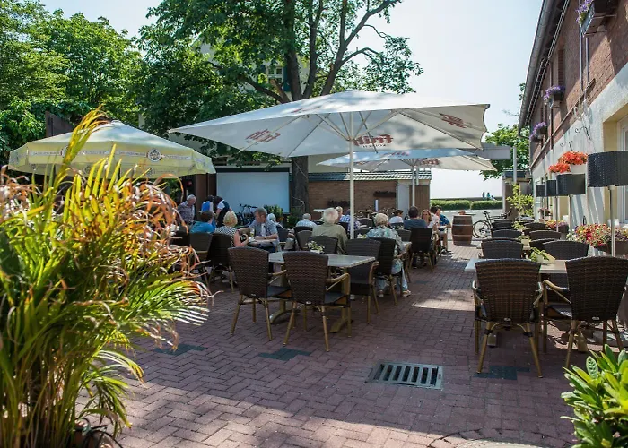 Hotel & Restaurant Zum Vater Rhein 3*
