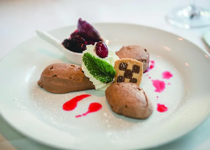 Hotel & Restaurant Zum Vater Rhein Monheim am Rhein