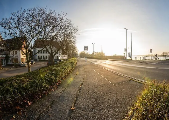 Otel Hotel & Restaurant Zum Vater Rhein