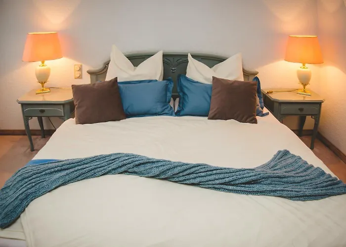 Hotel & Restaurant Zum Vater Rhein 3* Monheim am Rhein