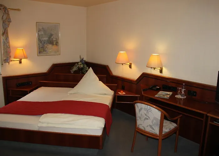 Hotel & Restaurant Zum Vater Rhein Monheim am Rhein