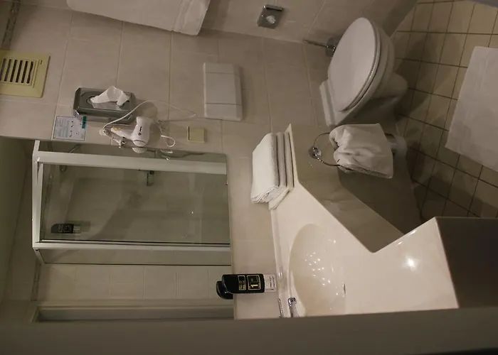 Hotel & Restaurant Zum Vater Rhein 3* Monheim am Rhein